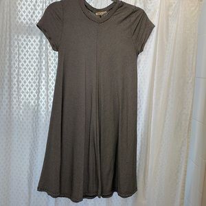 Black and White Striped Casual t-shirt Dress